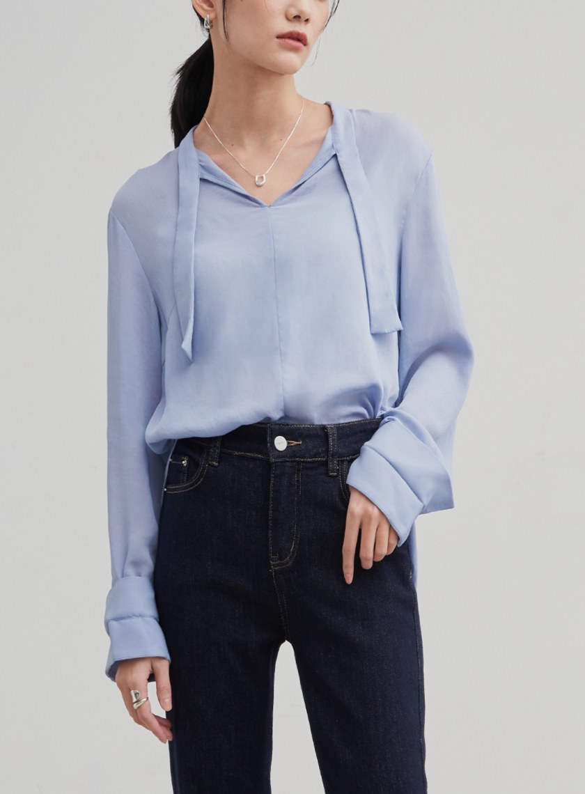 親膚微透飄帶長袖襯衫