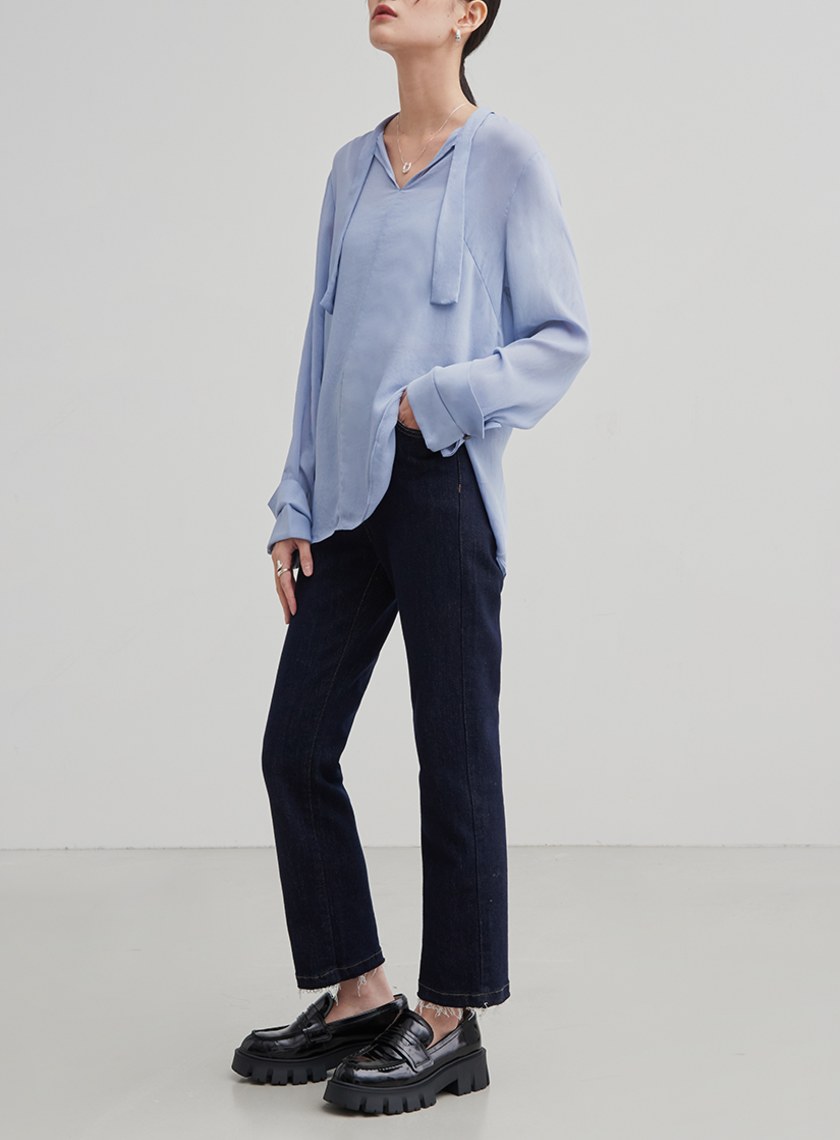 親膚微透飄帶長袖襯衫