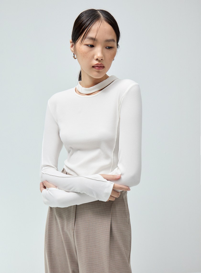 平塔克圓領坑條內搭上衣