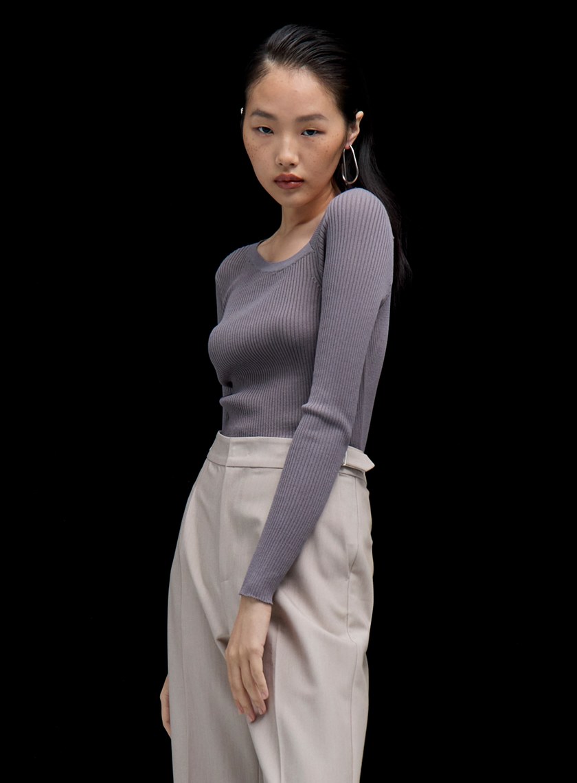 針織不對稱方領內搭上衣