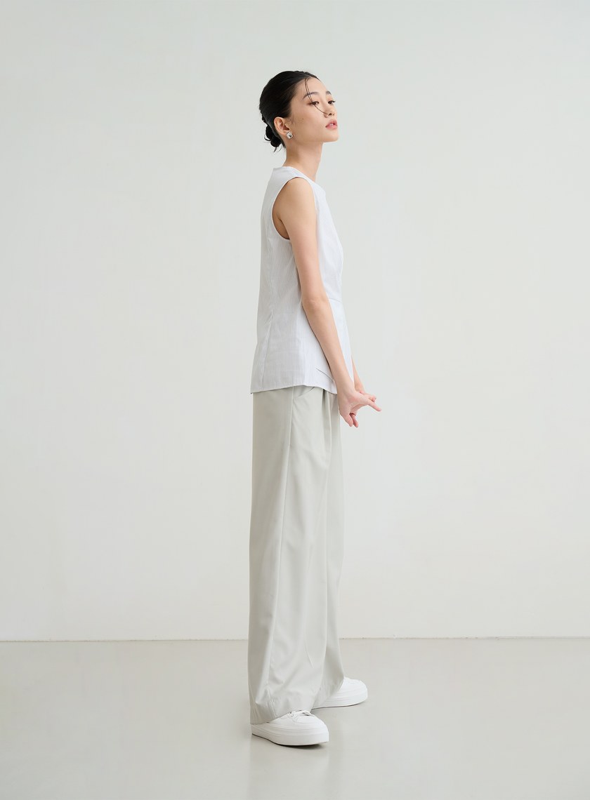 立體轉褶條紋上衣