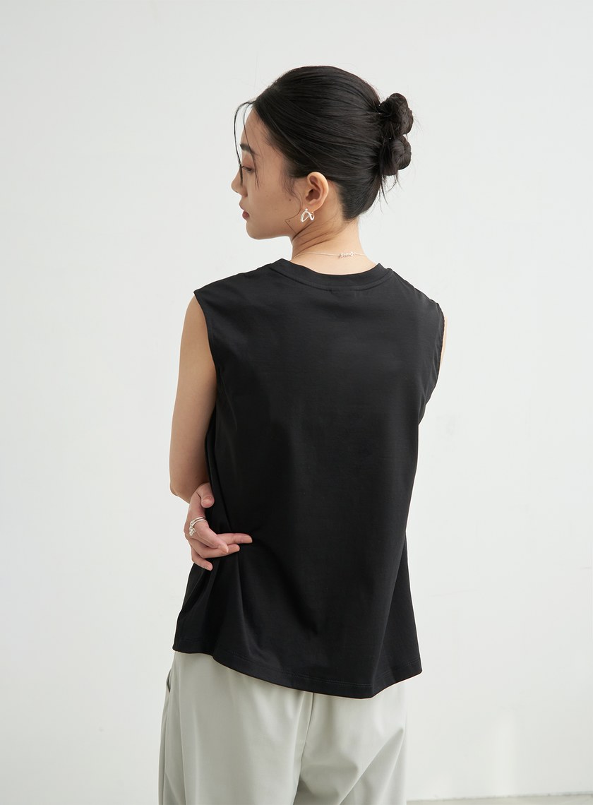 前抓摺無袖背心