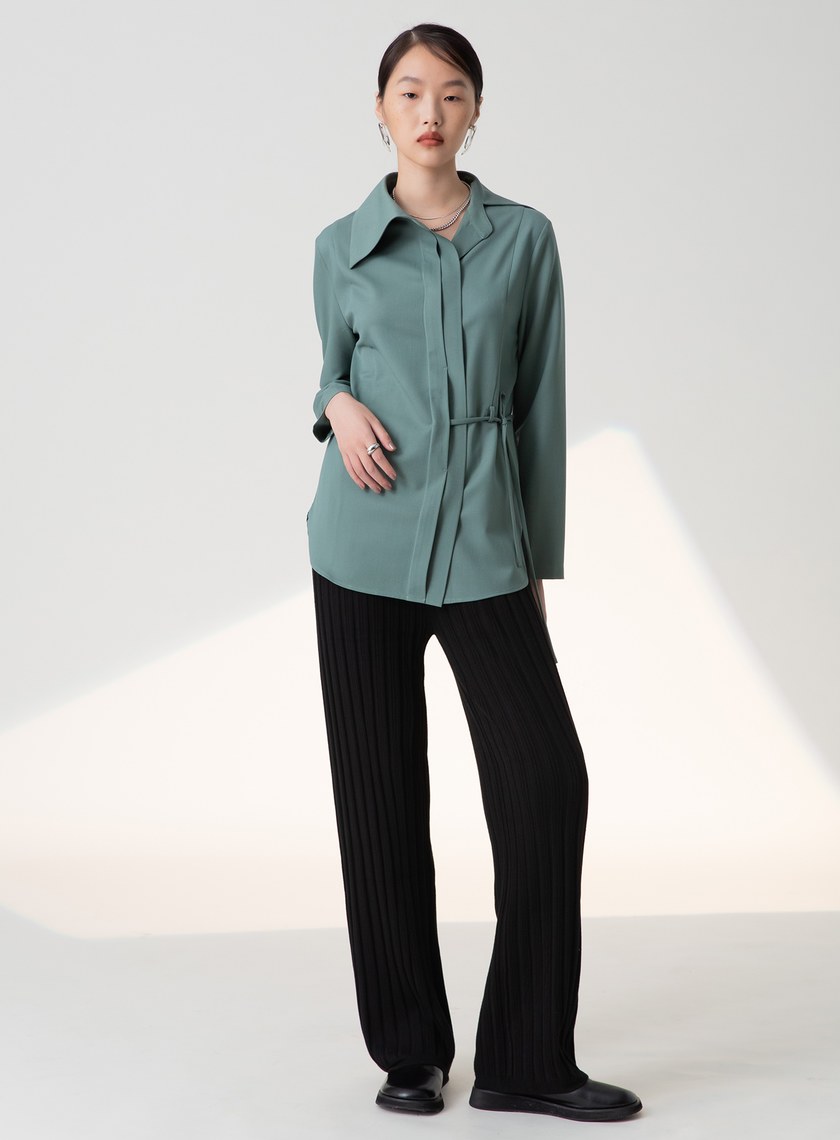 斜一邊領綁帶襯衫