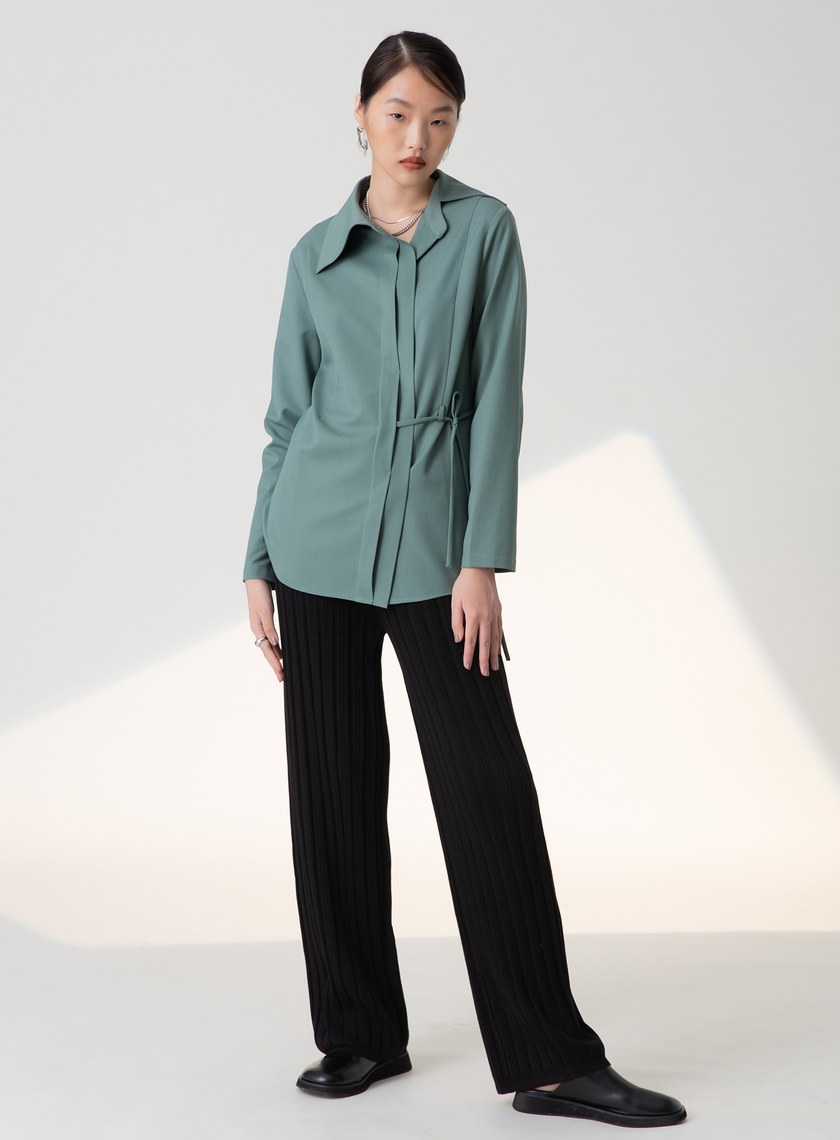 斜一邊領綁帶襯衫