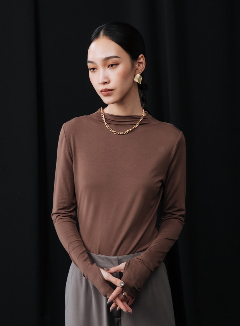 親柔百搭高領上衣