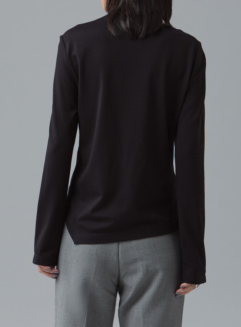 斜領抓褶造型上衣