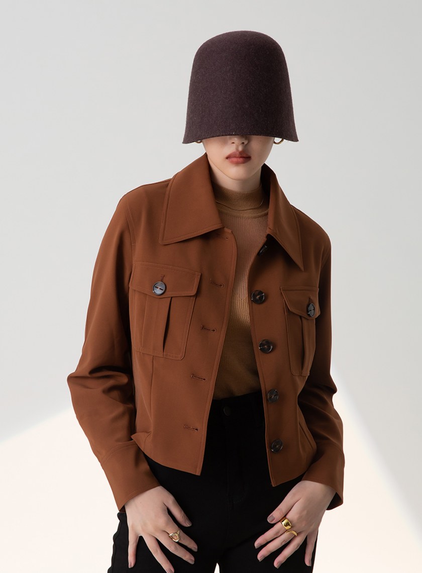 俐落挺闊短版夾克