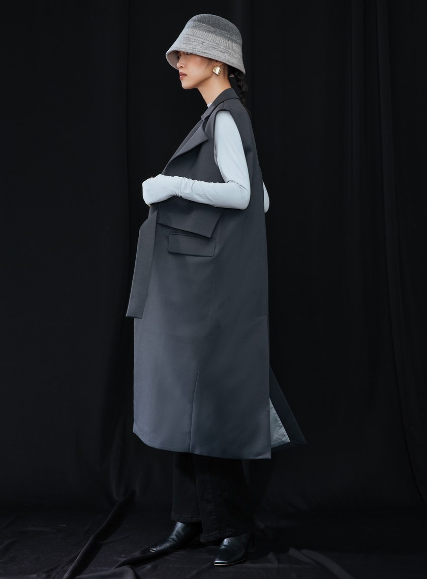 雙層領綁帶長版背心