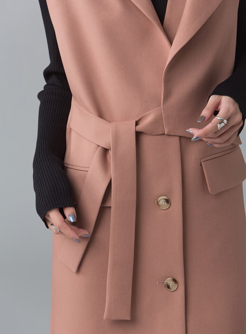 雙層領綁帶長版背心