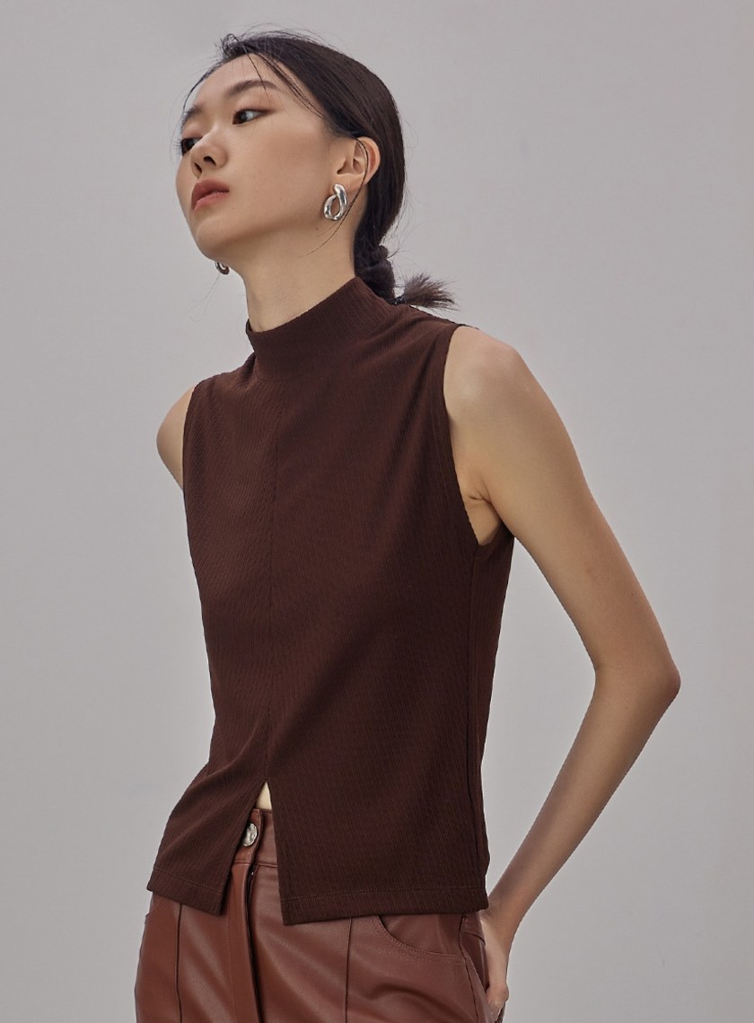 半高領坑條無袖上衣