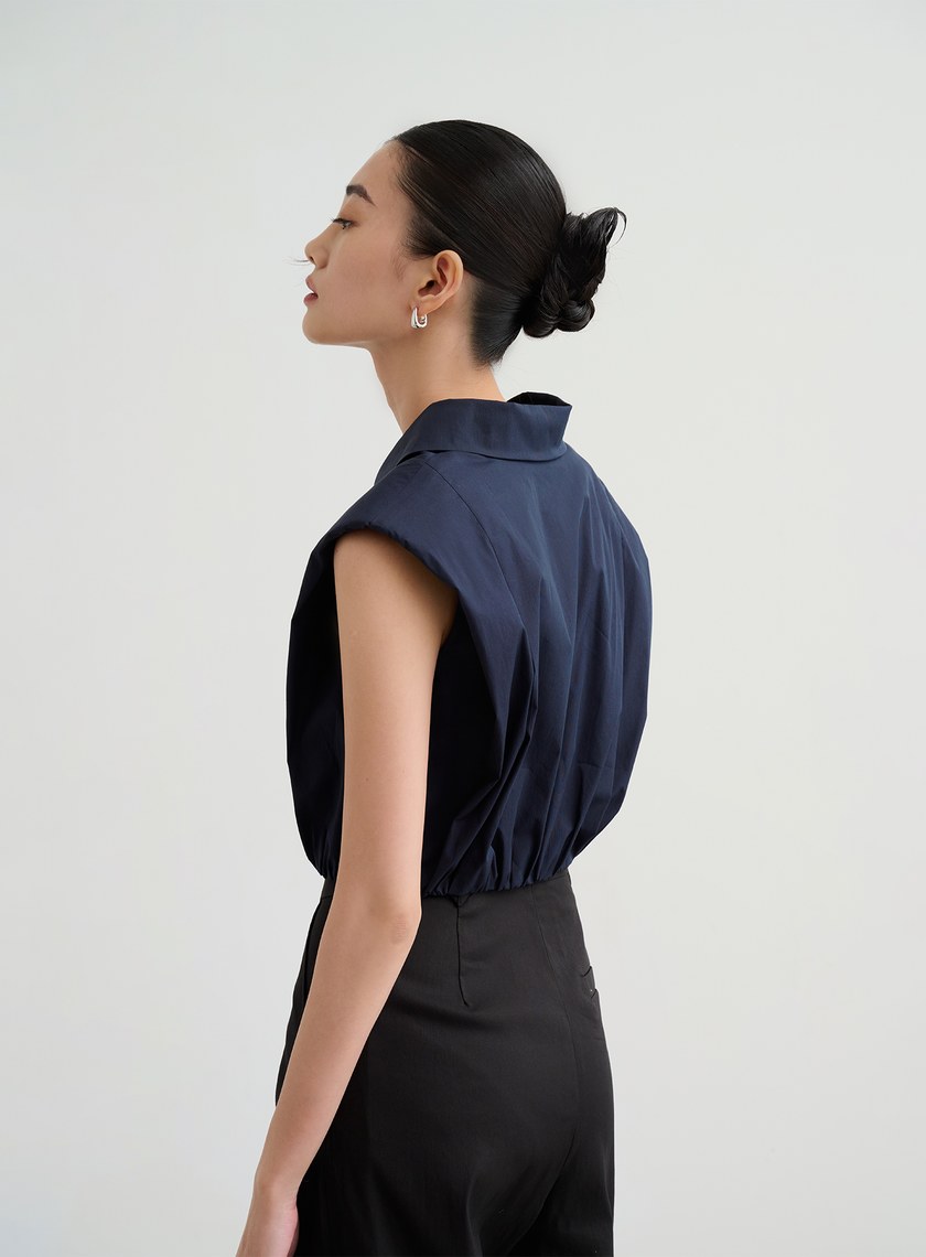 短版俐落寬肩無袖休閒襯杉