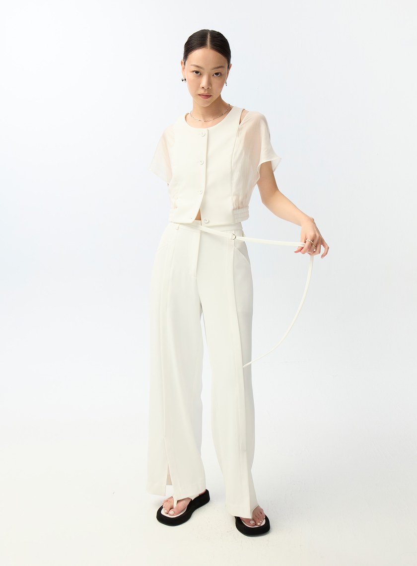 薄紗透膚光澤上衣