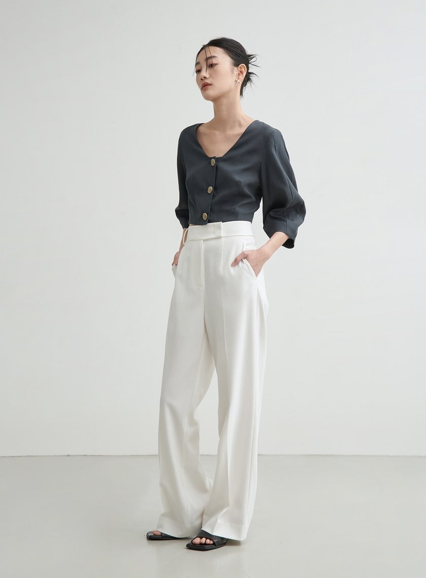 V領短版七分泡袖上衣