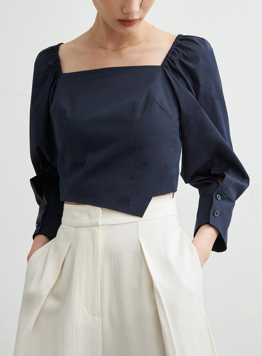 短版方領率性長袖襯衫