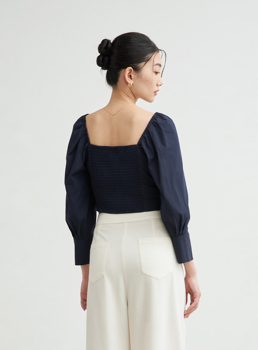 短版方領率性長袖襯衫