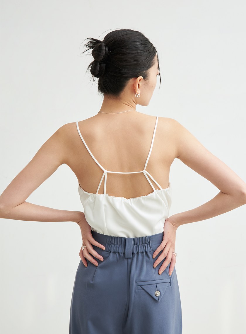 微光澤細肩帶平口背心