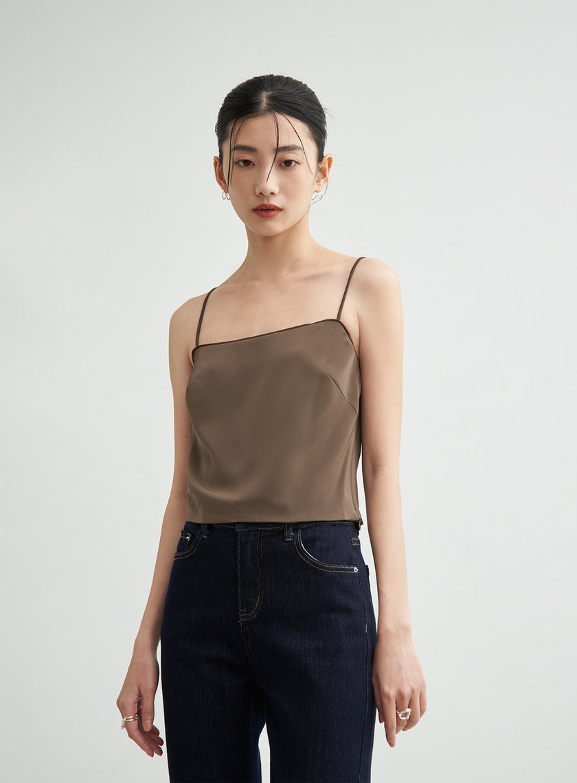 微光澤細肩帶平口背心