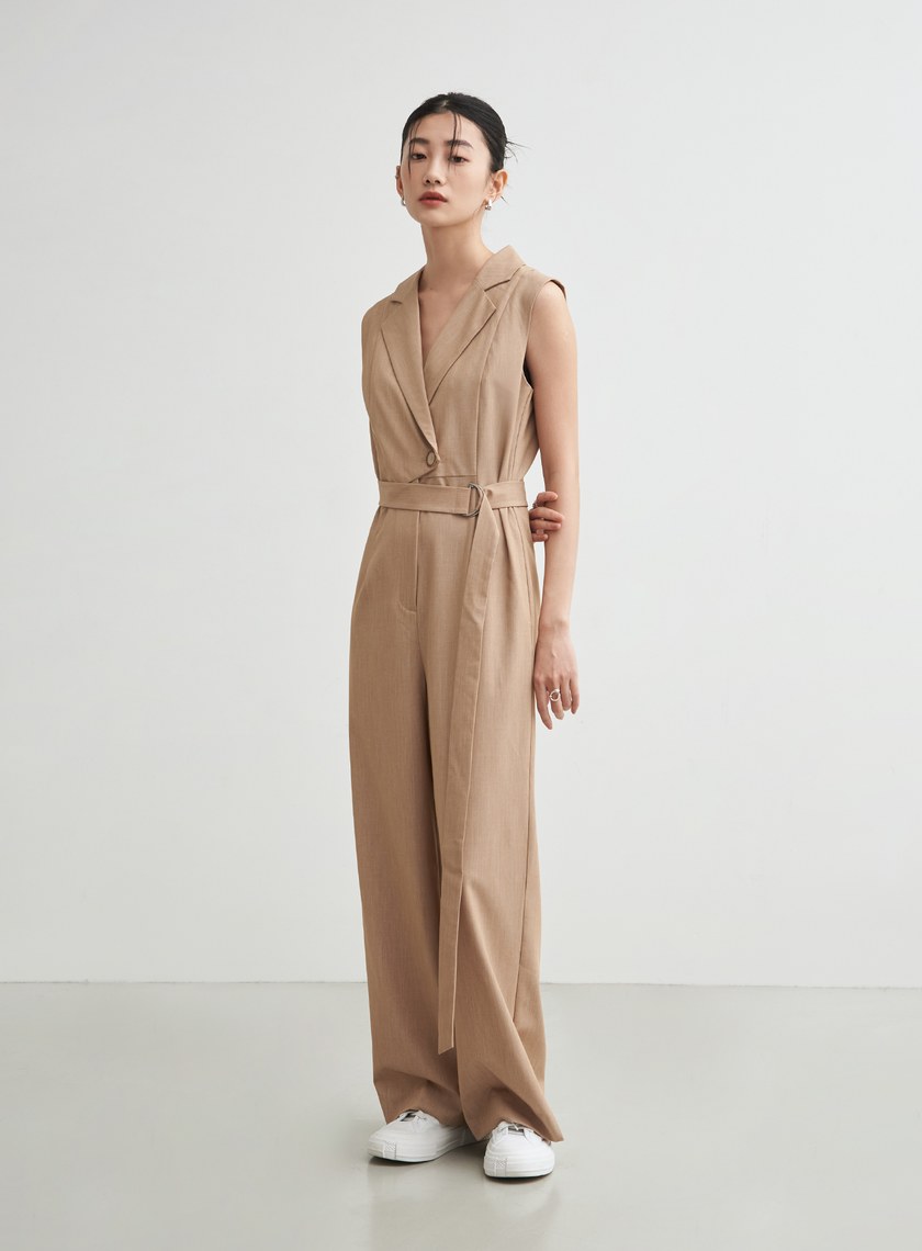 俐落西裝領無袖腰帶連身褲