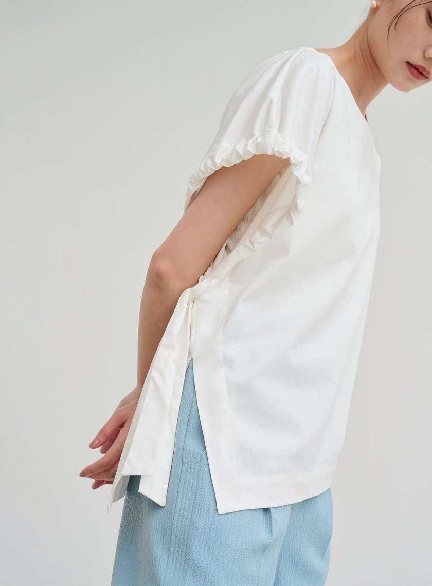 不對稱袖口抽皺上衣