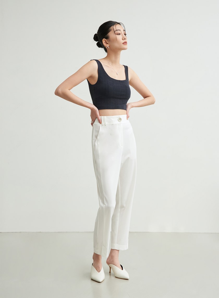 短版不對稱領坑條BRA TOP