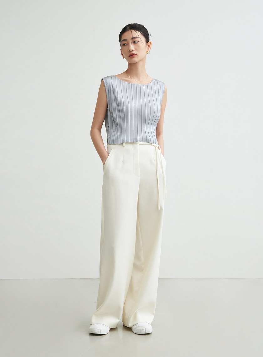 壓摺短版一字領上衣