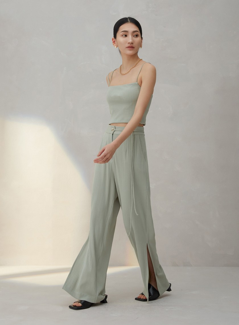 細肩帶坑條背心