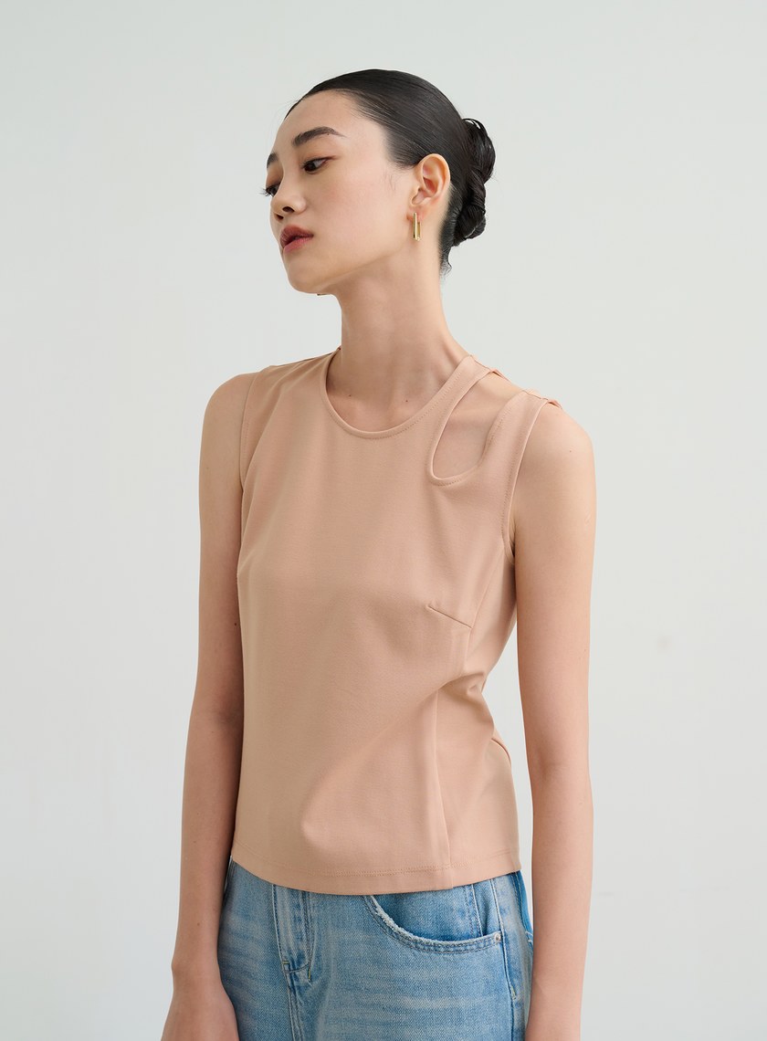 挖洞不對稱無袖背心