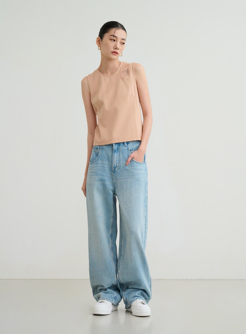 挖洞不對稱無袖背心