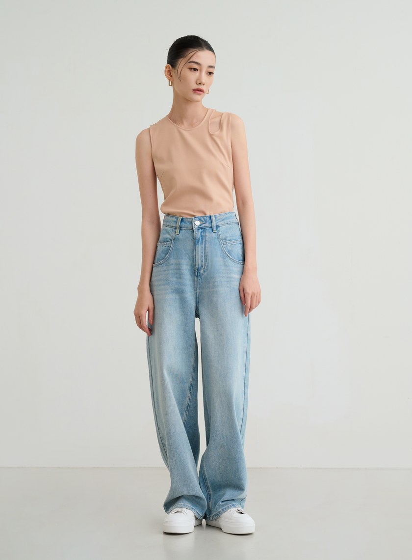 挖洞不對稱無袖背心