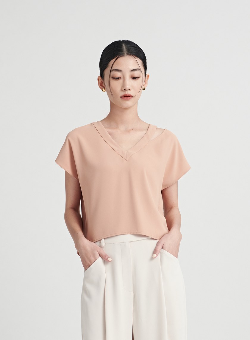 渡假輕盈V領鏤空上衣