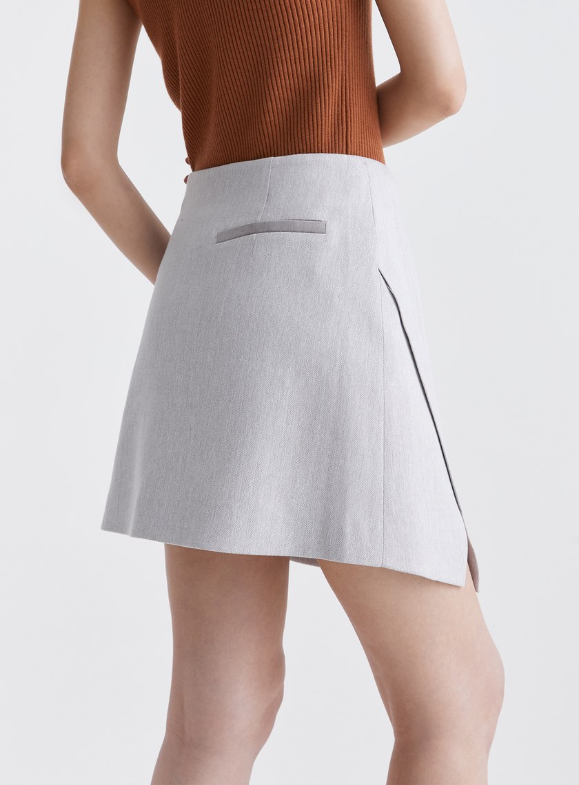 經典復古人字紋開衩短裙