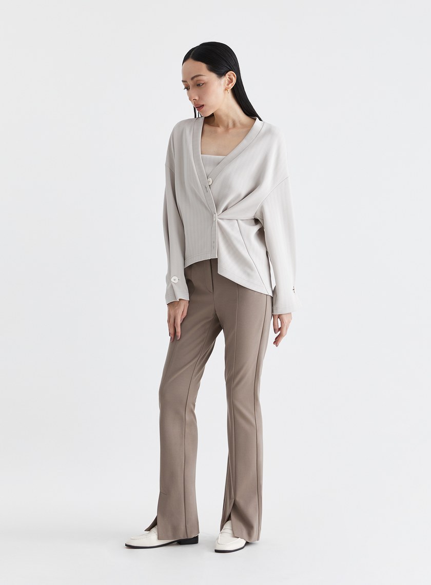 顯瘦微喇叭開衩美腿褲