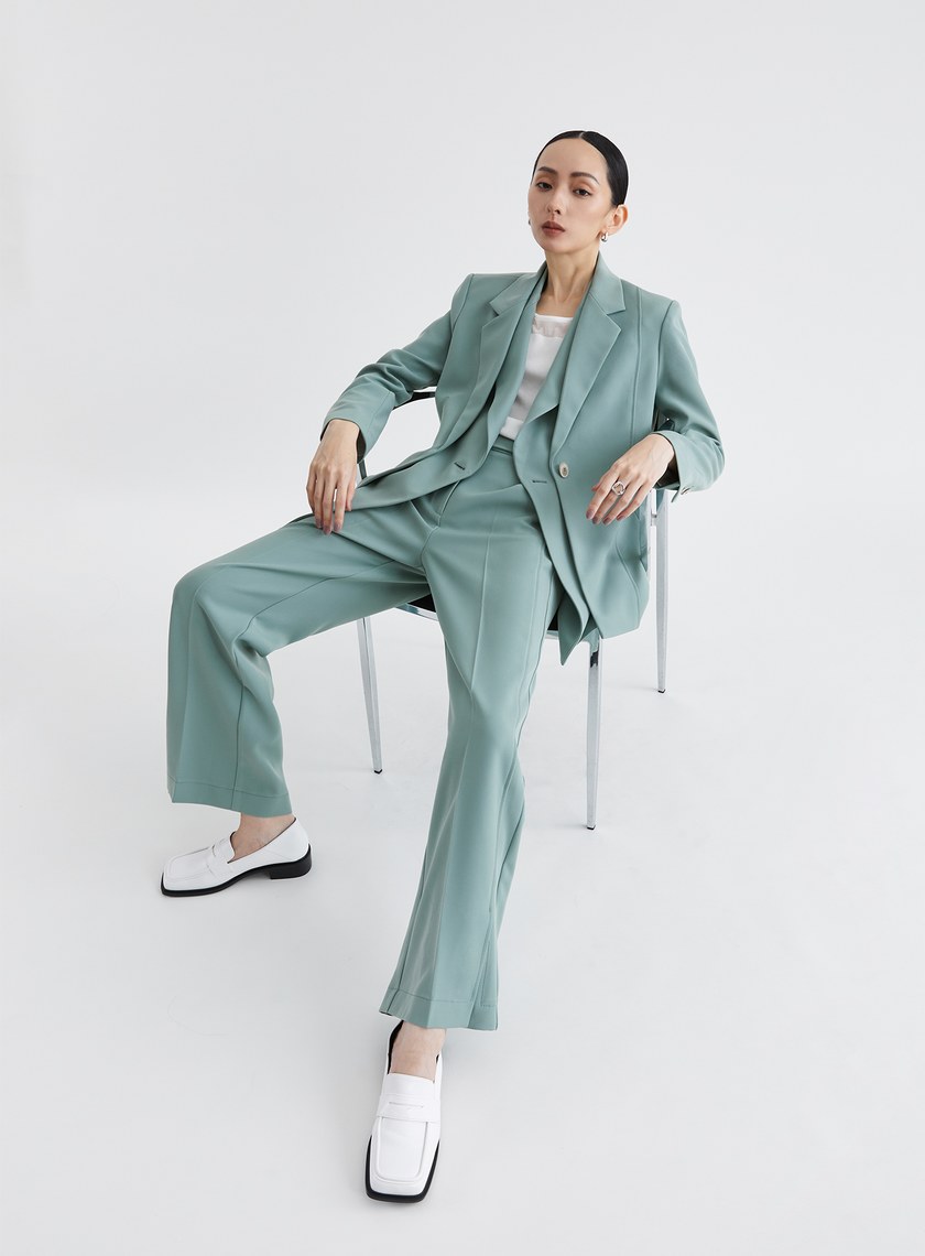 質感率性側開衩直筒西裝褲