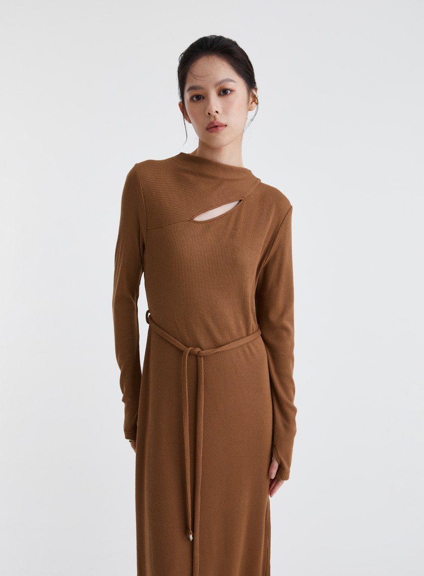 鏤空美背高領針織拉鍊洋裝