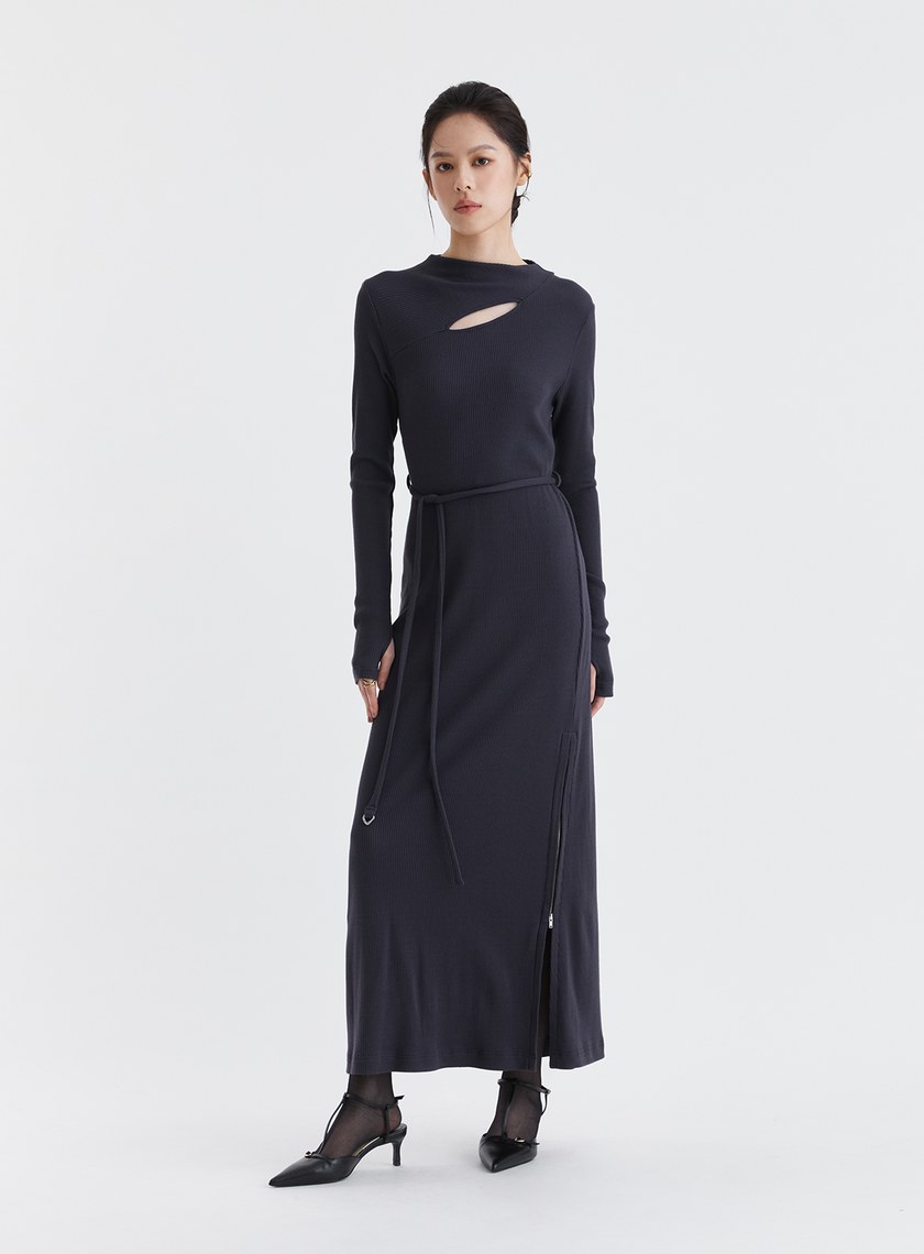 鏤空美背高領針織拉鍊洋裝