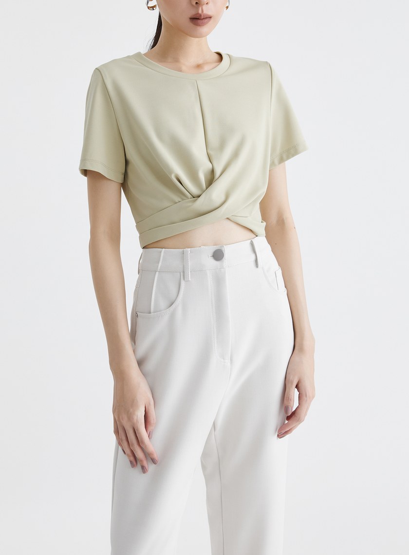 百搭立體扭轉造型上衣