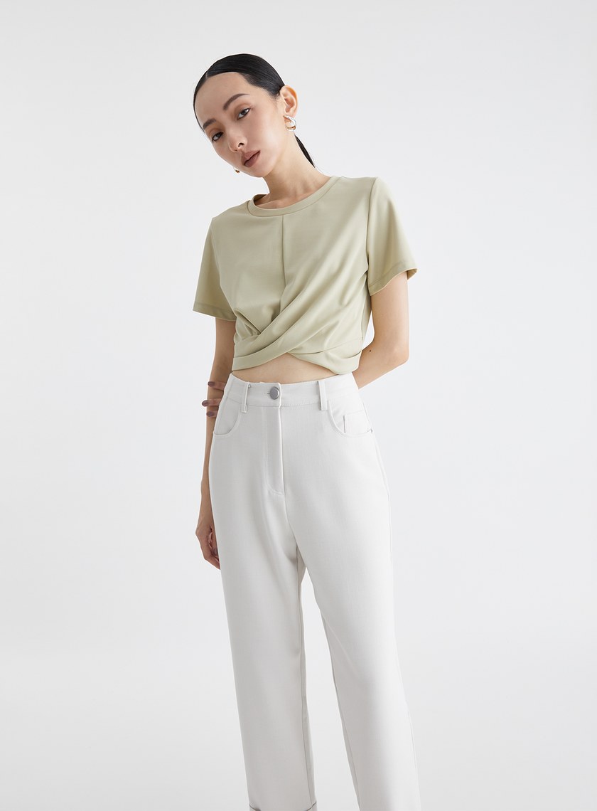 百搭立體扭轉造型上衣