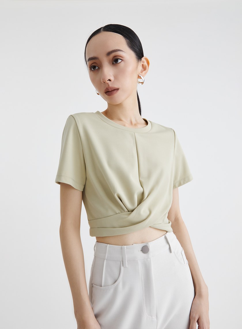 百搭立體扭轉造型上衣