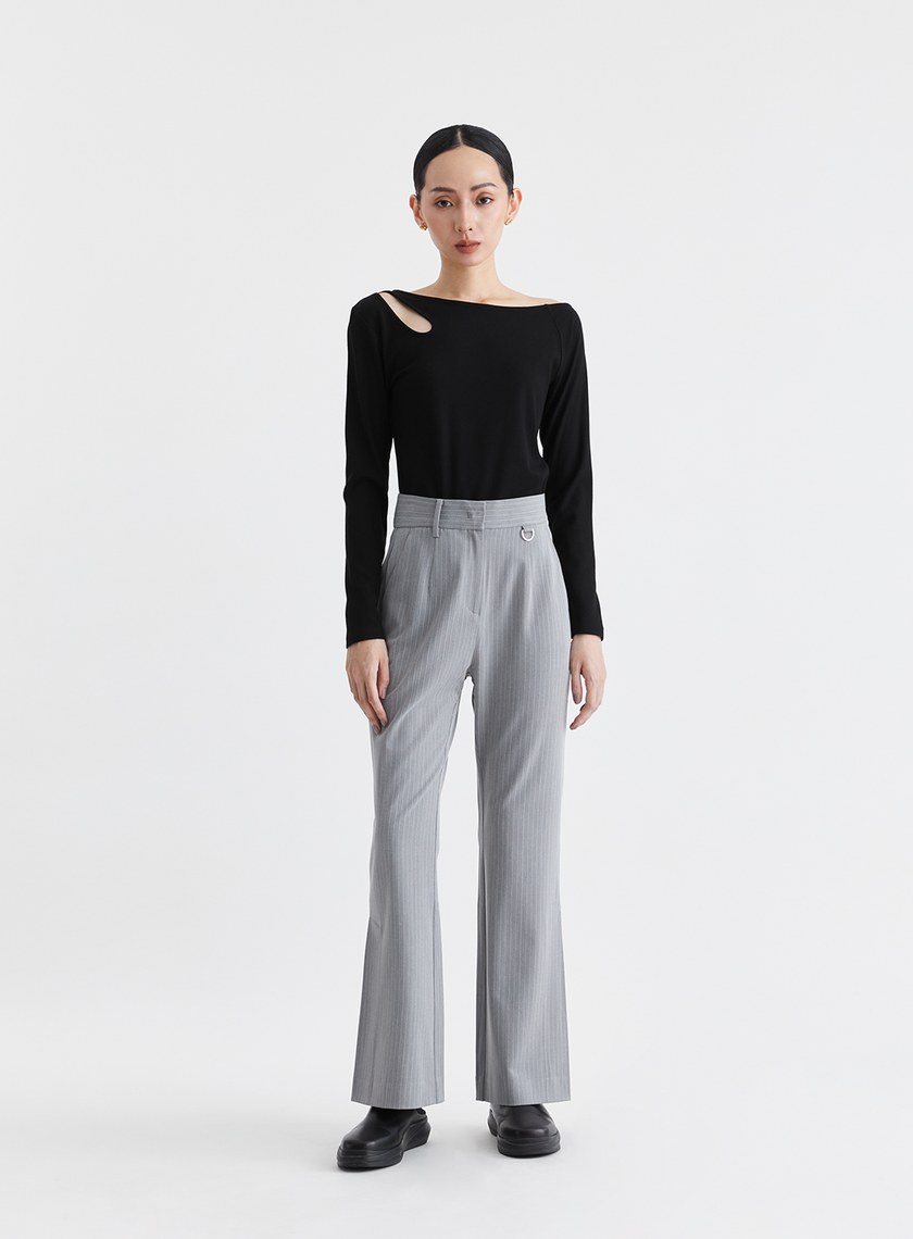 斜領鏤空長袖坑條上衣