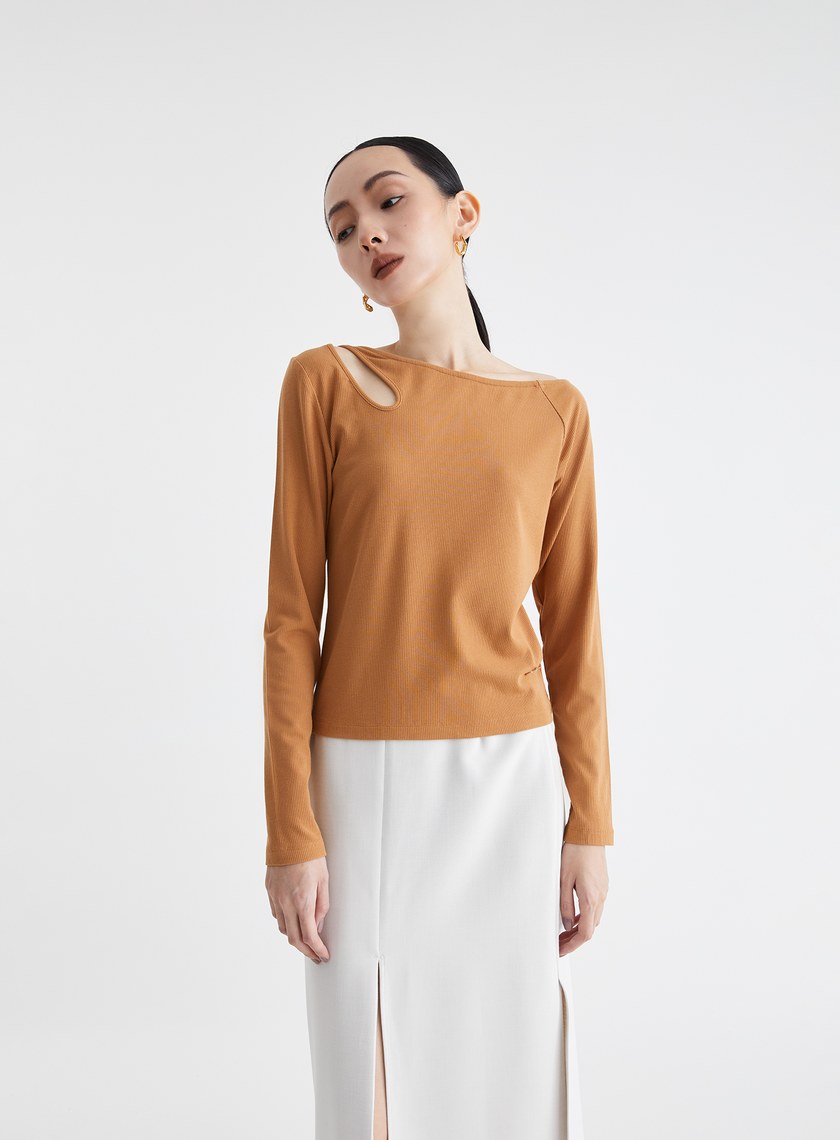 斜領鏤空長袖坑條上衣