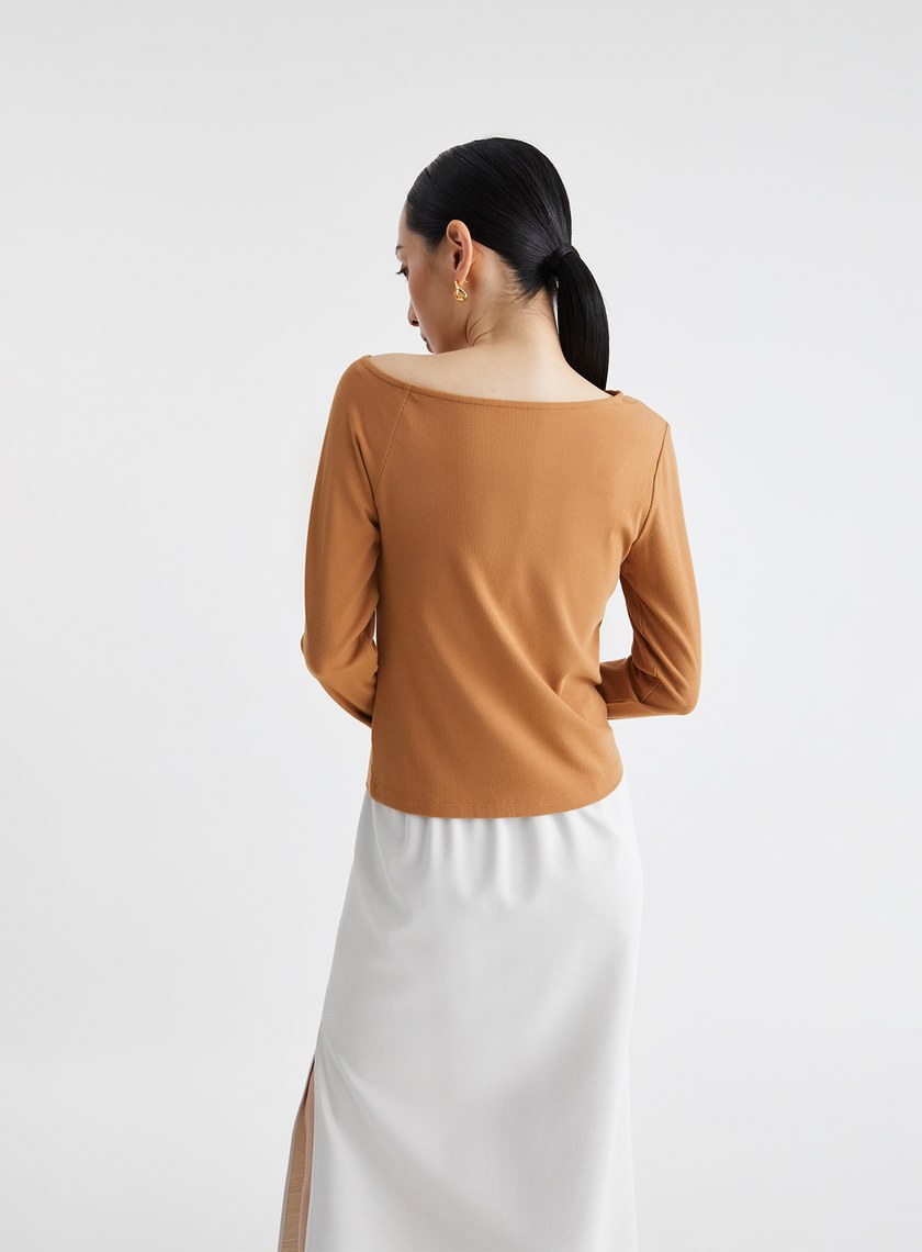 斜領鏤空長袖坑條上衣