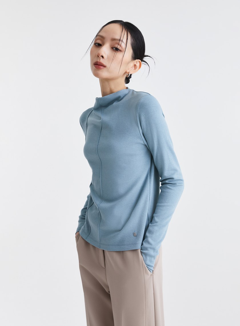 垂墜高領滾邊長袖上衣