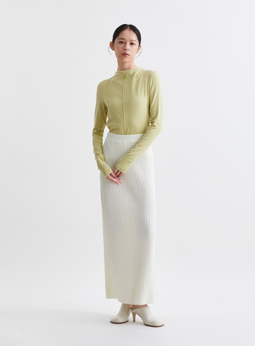 垂墜高領滾邊長袖上衣