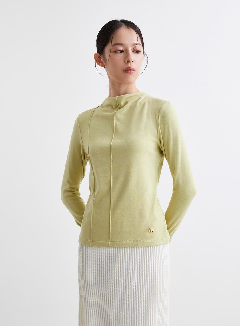 垂墜高領滾邊長袖上衣