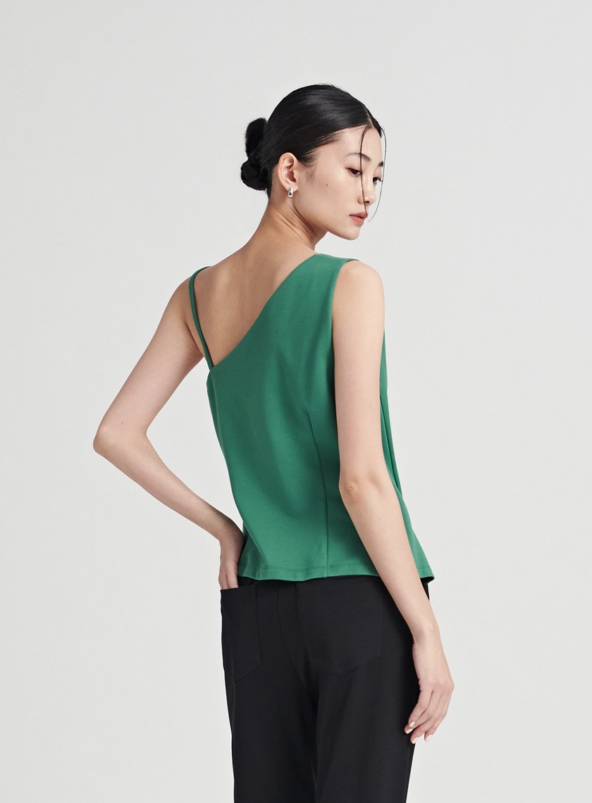 垂墜領下擺斜切 BRA 上衣