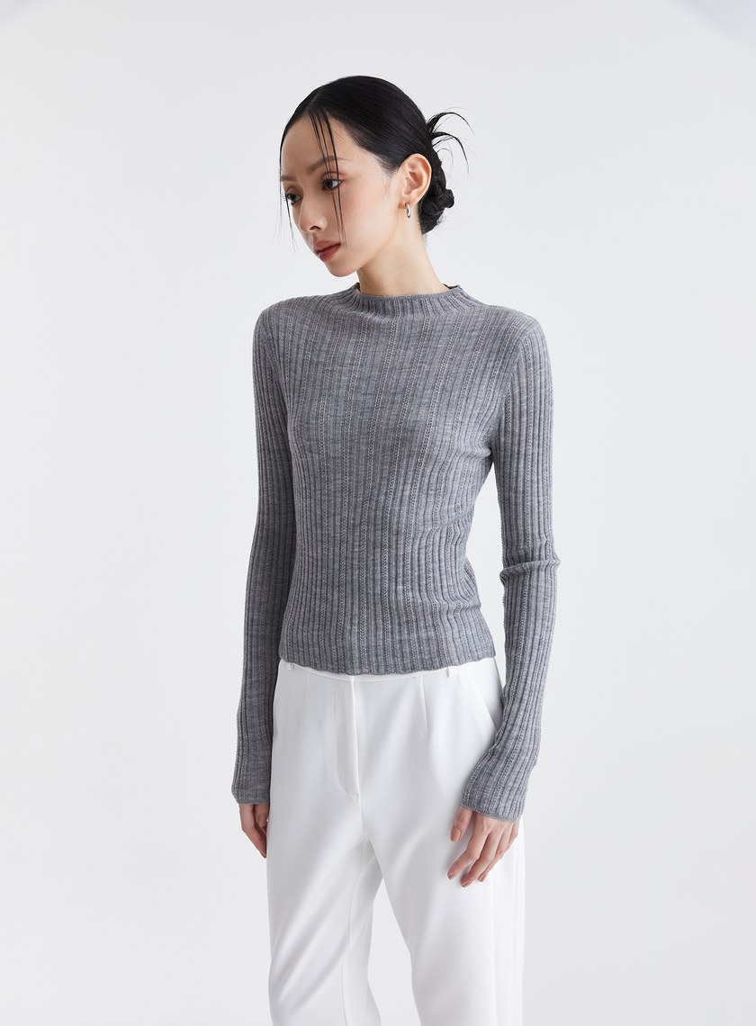 親膚羅紋挑孔針織上衣