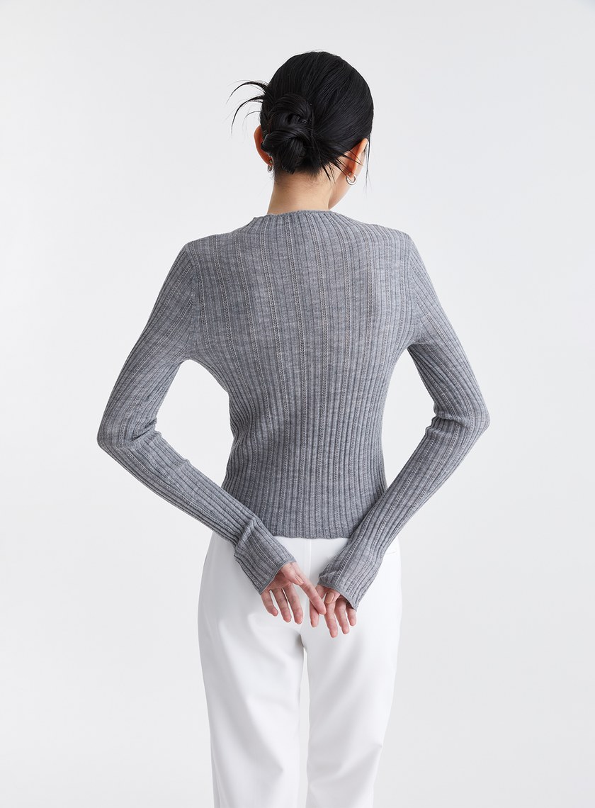 親膚羅紋挑孔針織上衣