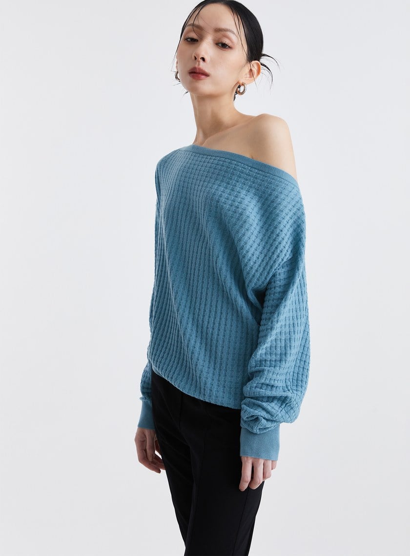 細緻紋理感一字領羊毛針織上衣