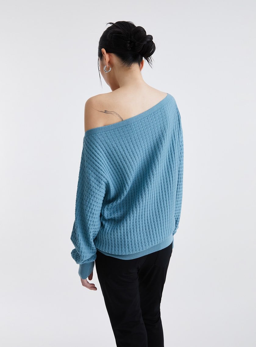 細緻紋理感一字領羊毛針織上衣