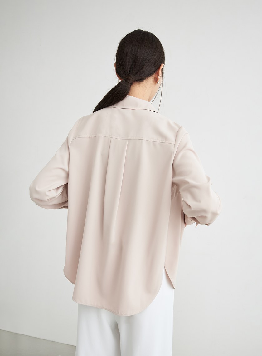 緞面感尖領長袖襯衫